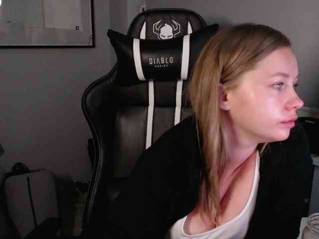 hollyBB