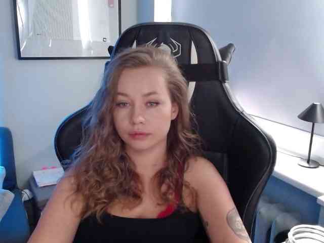 hollyBB webcam