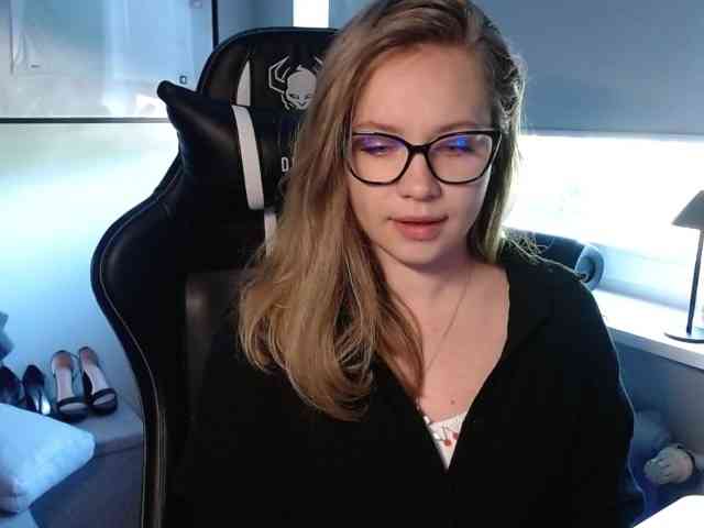 hollyBB webcam