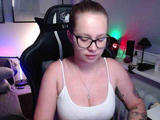 hollyBB