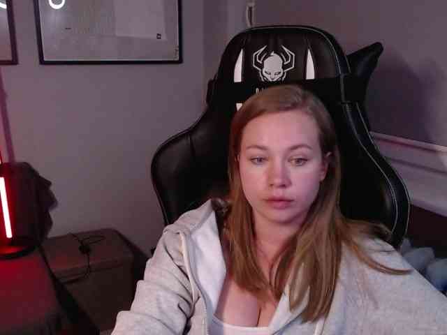hollyBB