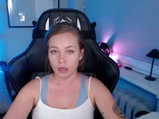 hollyBB