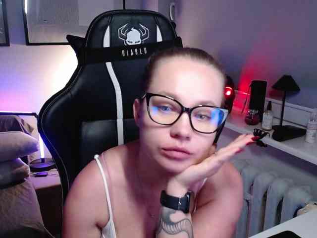 hollyBB