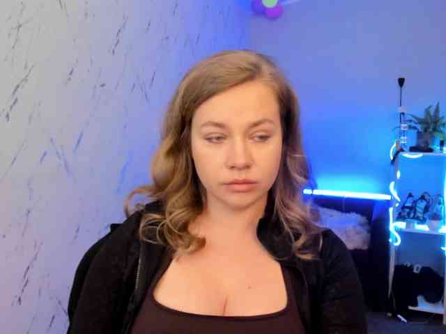 hollyBB webcam
