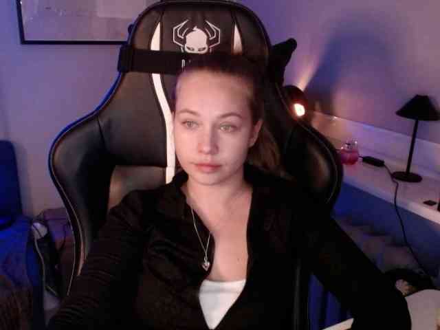 hollyBB