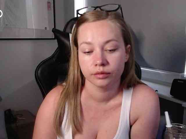 hollyBB
