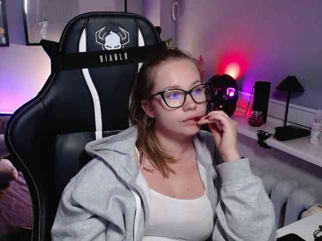 hollyBB