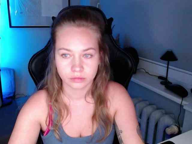 hollyBB