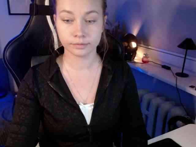 hollyBB