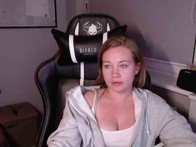 hollyBB