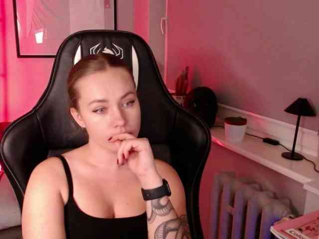 hollyBB
