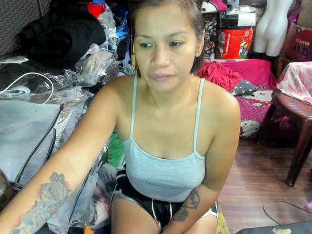 AthenaMoran live cam on BongaCams