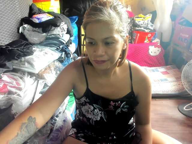 AthenaMoran live cam on BongaCams