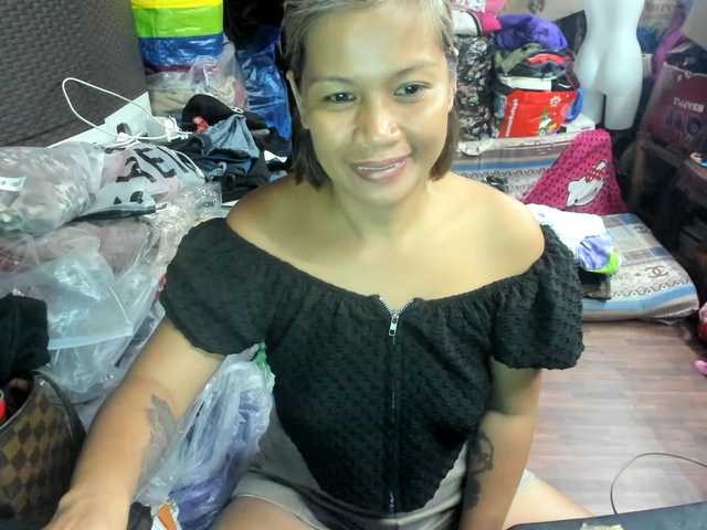 AthenaMoran live cam on BongaCams