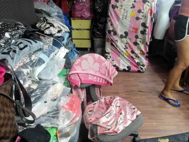 AthenaMoran's BongaCams show and profile