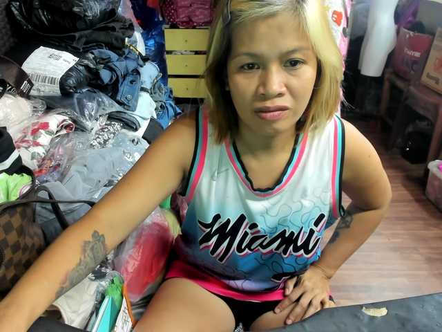 AthenaMoran's BongaCams show and profile