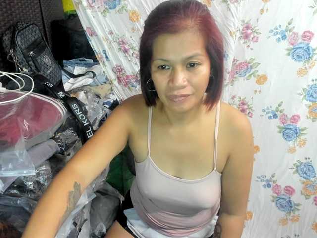 AthenaMoran live cam on BongaCams