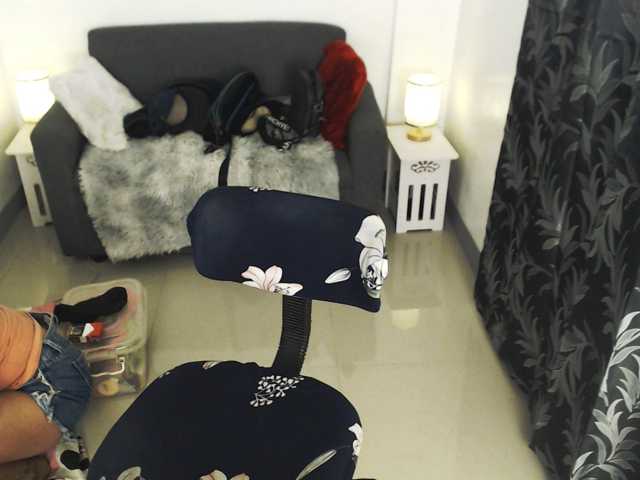 AthenaMoran live cam preview
