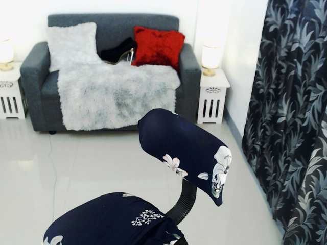AthenaMoran live cam