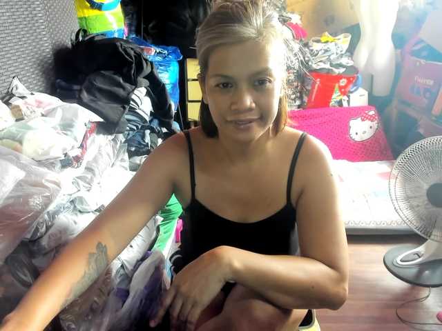 AthenaMoran live cam on BongaCams