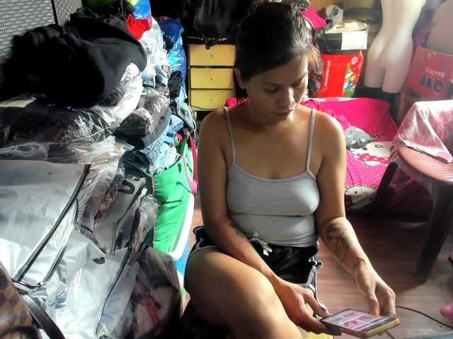 AthenaMoran live cam on BongaCams