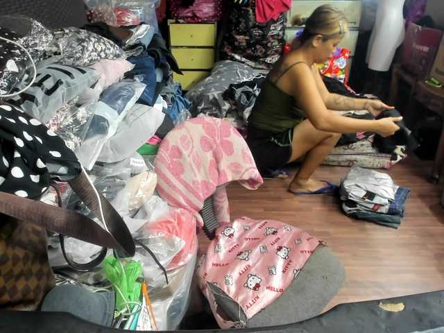 AthenaMoran's BongaCams show and profile