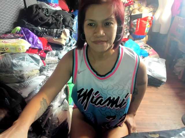 AthenaMoran live cam on BongaCams
