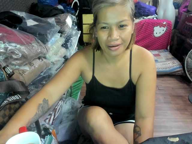 AthenaMoran live cam on BongaCams