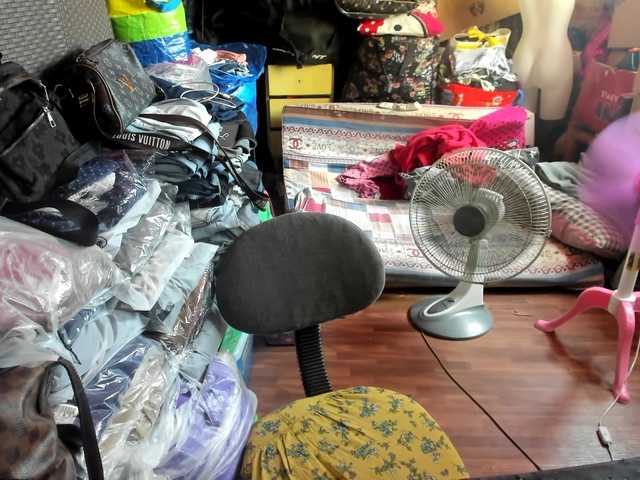 AthenaMoran live webcam show