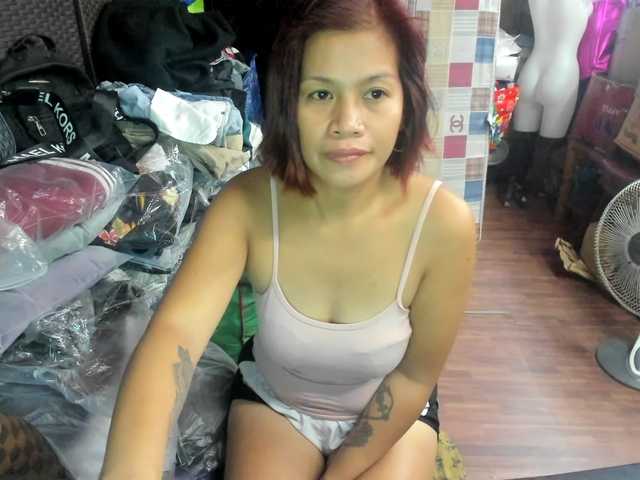 AthenaMoran live cam on BongaCams