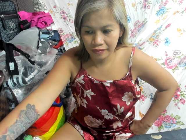 AthenaMoran live cam on BongaCams