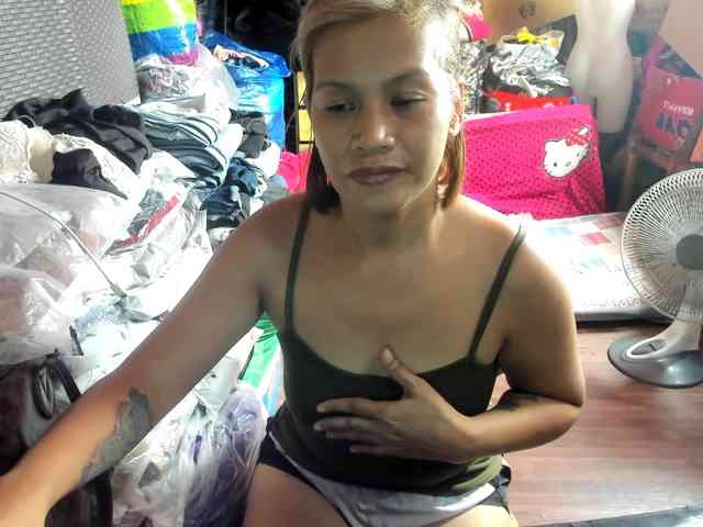 AthenaMoran webcam