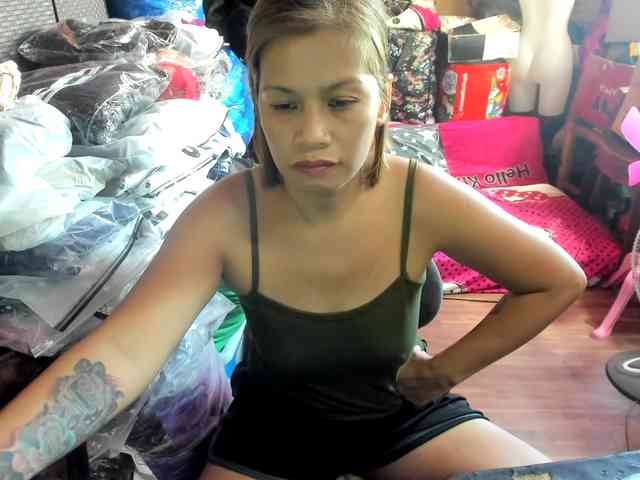 AthenaMoran webcam