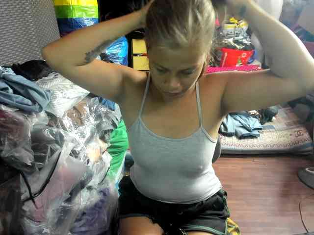 AthenaMoran webcam