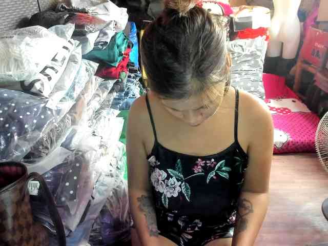 AthenaMoran webcam
