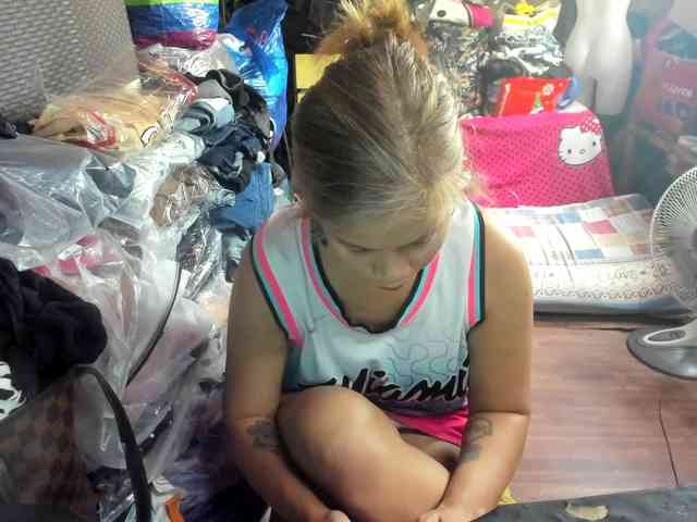 AthenaMoran webcam