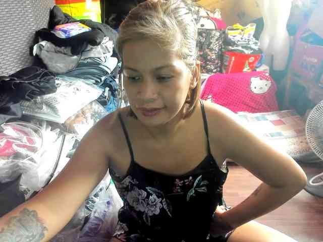 AthenaMoran webcam