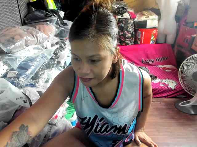 AthenaMoran webcam