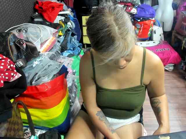 AthenaMoran webcam