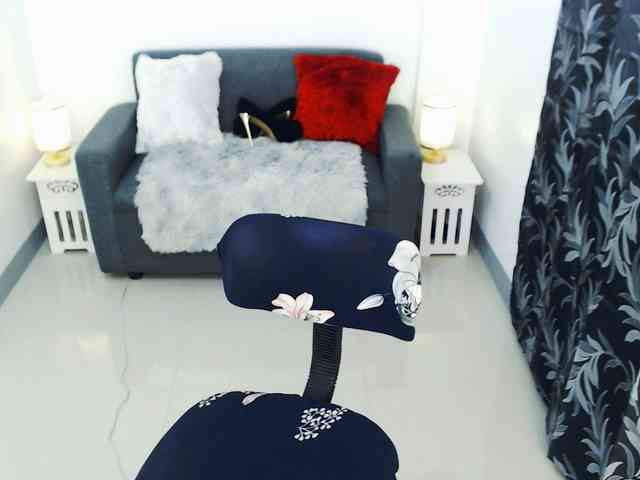 AthenaMoran webcam