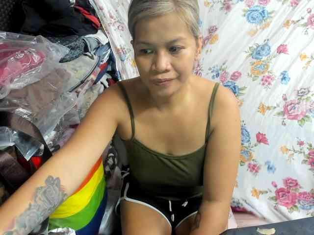 AthenaMoran webcam