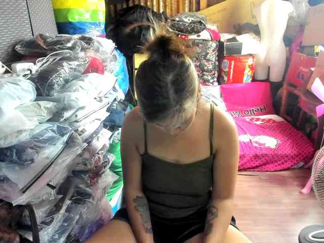 AthenaMoran webcam