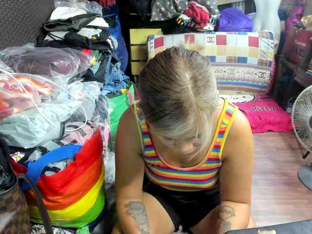 AthenaMoran webcam