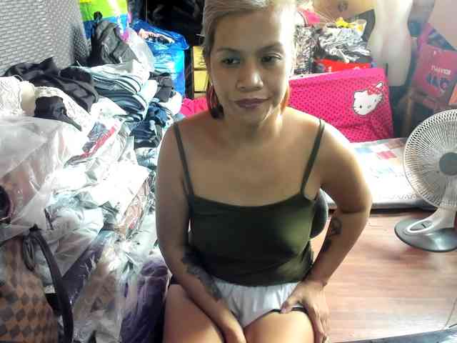 AthenaMoran webcam
