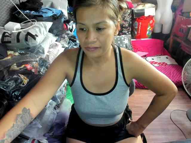 AthenaMoran webcam