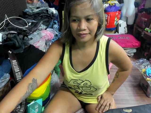 AthenaMoran webcam
