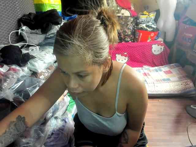 AthenaMoran webcam