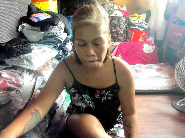 AthenaMoran webcam