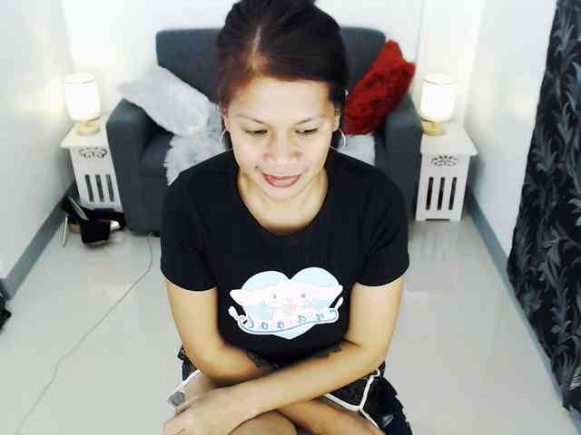 AthenaMoran webcam
