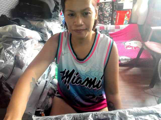 AthenaMoran webcam